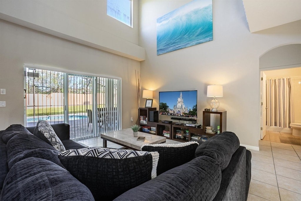 Sofas and large window inside Castaway Breeze