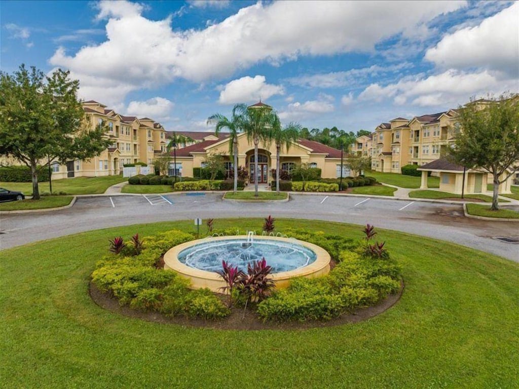 Landscaped fountain and shared grounds at the Terrace Ridge community
