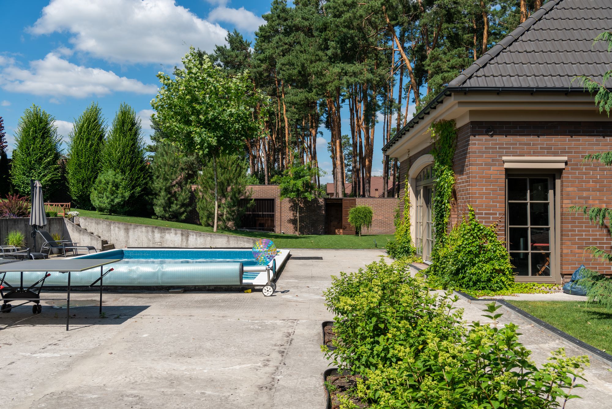 Private screened pool behind a Florida resort home